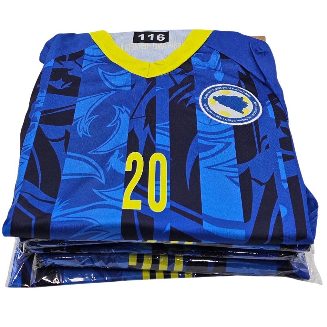 456 BH Dres komplet za djecu Bajraktarević 20 veličina 116 - Image 1